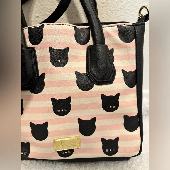 Betsey Johnson Cat Purse - Picture 2 of 8